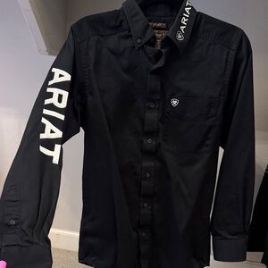 Ariat Black Long-Sleeve Button-Down Shirt with White Logo Sleeve